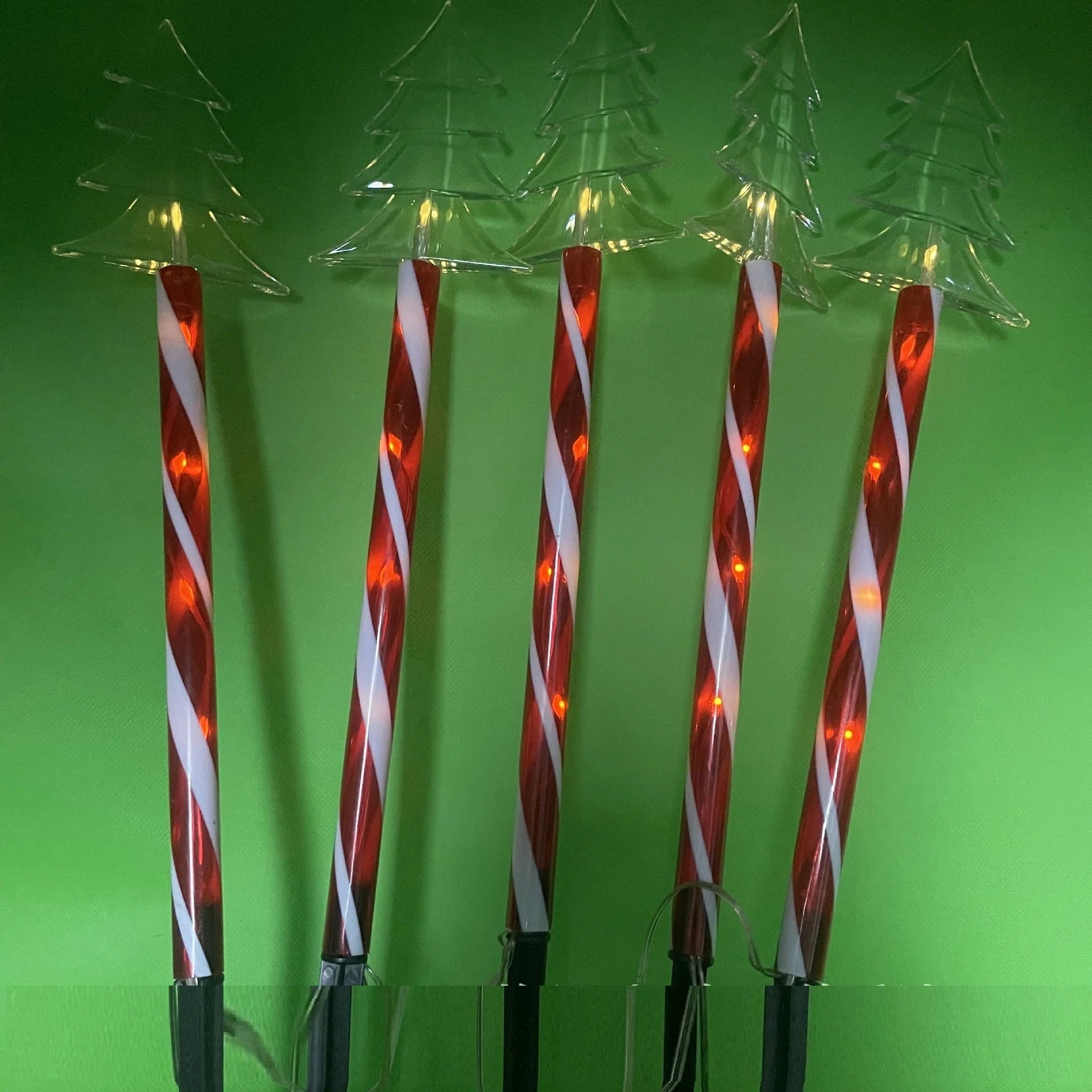 Set 5 decoratiuni luminoase solare pentru Craciun, model Acadele Bradut, 40 cm